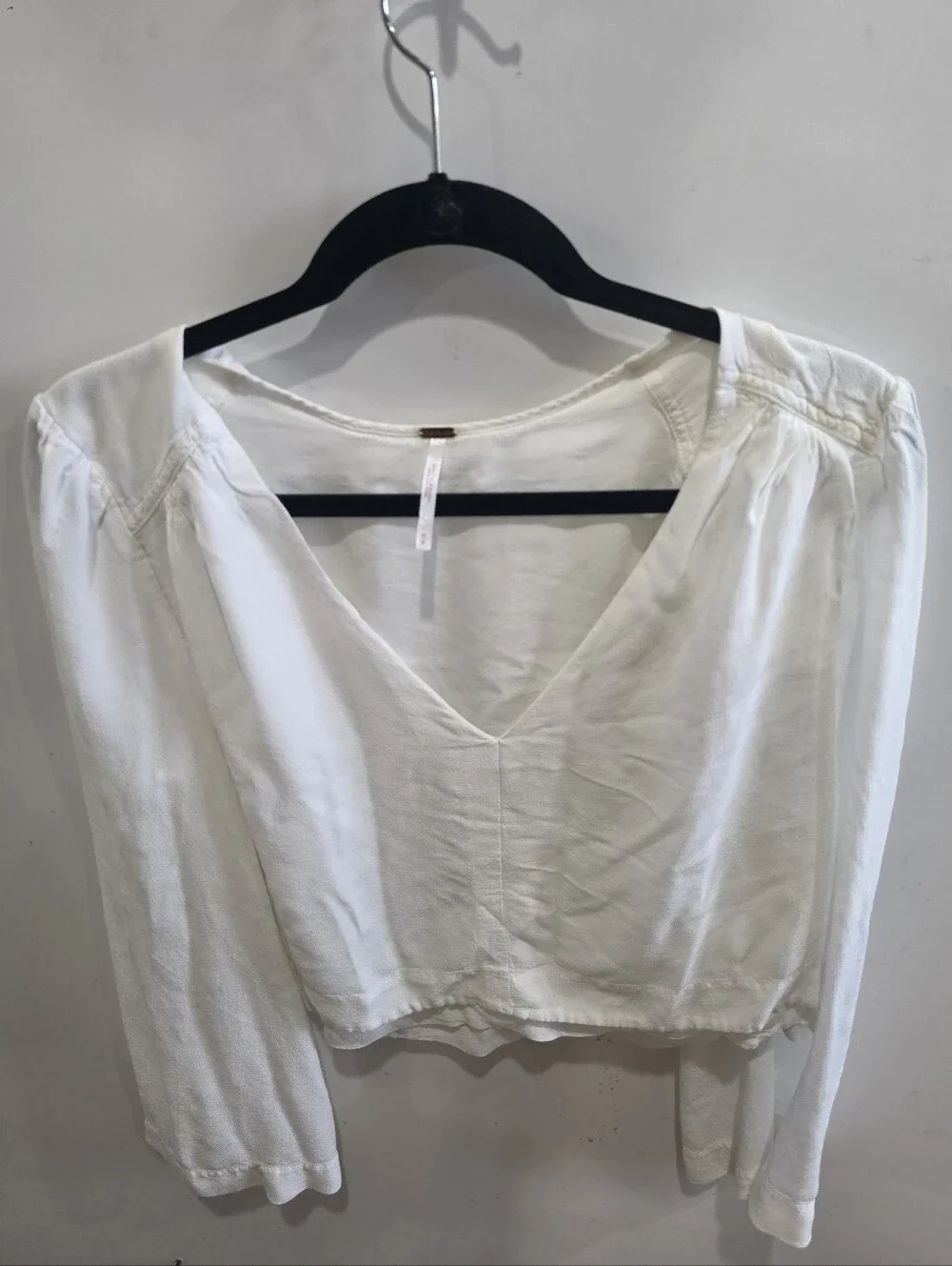 Free People White V Neck Bell Sleeve Cropped Boho Blouse Top Size M